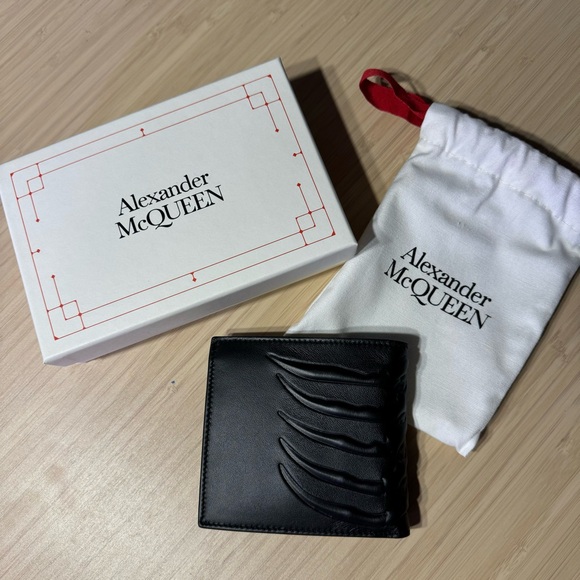 Alexander McQueen leather embossed ribcage bifold wallet - Picture 1 of 10